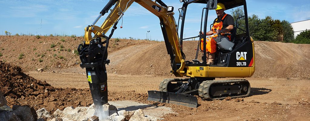 cat mini excavator